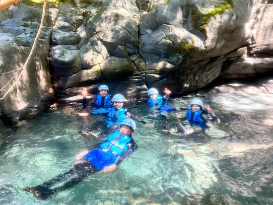 7BDF41AE-4C04-42D2-8E73-77F66A7E9156