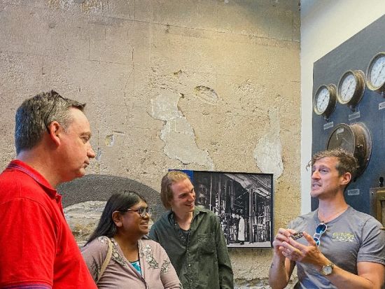 トロント ディスティラリー地区　歴史探訪ウォーキングツアー ＜ウイスキー試飲あり／英語ガイド＞