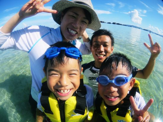 ウミガメシュノーケル & 幻の島上陸 & 竹富島フリー観光1日ツアー 八重山の魅力をギュッと詰め込んだ大満足プラン！＜お迎え付／石垣島発＞