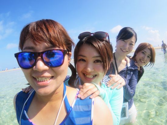 ウミガメシュノーケル & 幻の島半日ツアー 高い遭遇率のポイントでウミガメに出会えるかも！お手軽に八重山の魅力をたっぷり体験＜約3時間半／送迎付／石垣島発＞