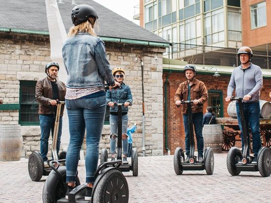 トロント セグウェイ 30分体験ツアー　ディスティラリー地区コース ＜英語ガイド＞