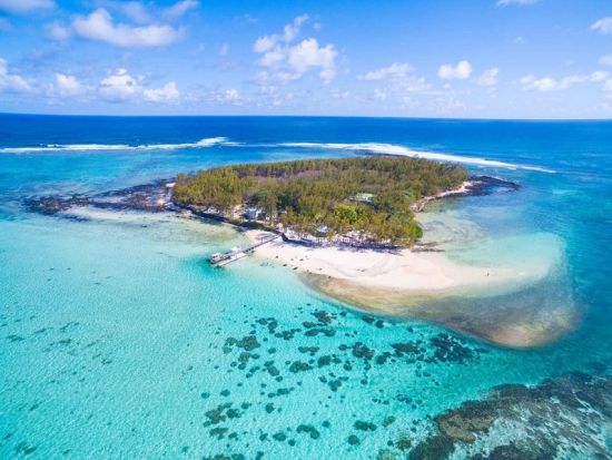 イル・デ・ドゥ・ココス島（ブルー・ベイ）日帰りボートツアー BBQランチ＆ドリンク飲み放題付き！＜火・木・土曜催行／ホテル送迎付き＞