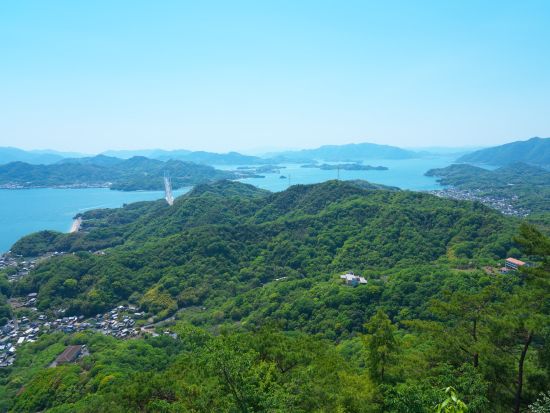 貸切観光タクシー しまなみ海道 向島＆岩子島へ 吉原家住宅＋高見山＋福本渡船の船旅など＜4時間／1-9名／尾道発着＞4名参加で1名8,303円～ by 大平交通