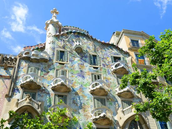 Spain_Barcelone_Casa Batllo 123RF 2