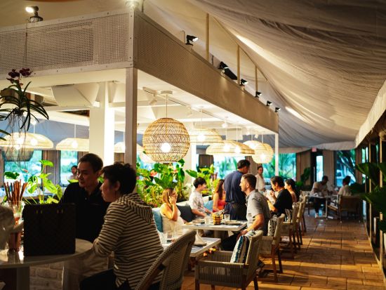 アネモス（ANEMOS） 食事券＆事前予約サービス　グアム初の本格的な地中海料理レストラン＜ランチ or ディナー／アフタヌーンティー／サンドキャッスル前＞