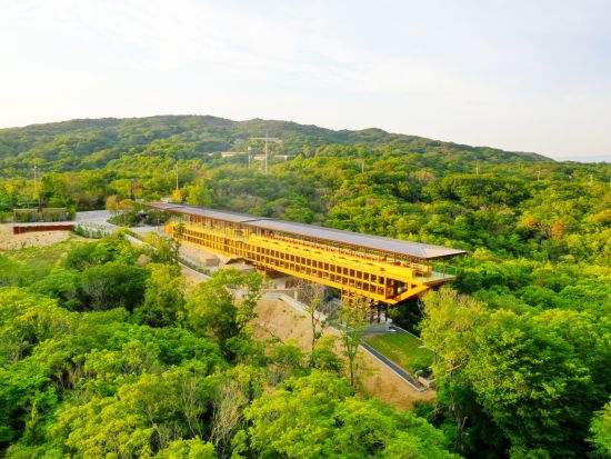 「禅坊靖寧」禅リトリート 雄大な緑の中で瞑想＆ヨガのZEN Wellnessを体験 日帰りで心身共にデトックス オリジナル禅坊料理をご賞味＜3～4時間／淡路島＞