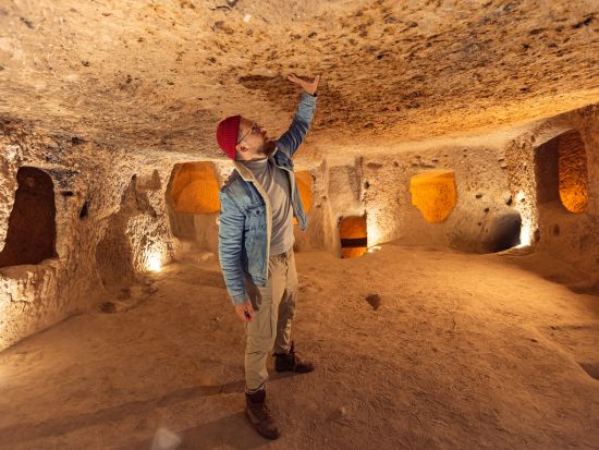 【混載】世界遺産カッパドキア＋パムッカレ 2泊3日ツアー 洞窟ホテル泊 気球付きプランあり＜2都市／日本語ガイド／国内航空券込／イスタンブール発＞