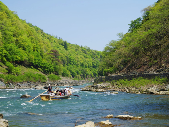 【貸切】京都・亀岡 保津川下り 1グループで貸切利用できる！絶景・伝統・激流を楽しむ日本最古の川下り ＜亀岡〜嵐山 約2時間＞
