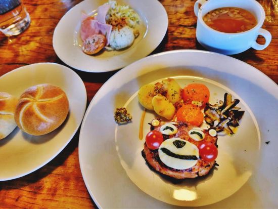 【くまモンFARM（くまモンファーム）認定体験】モンヴェール農山 くまモン型ソーセージ作り体験＜水俣市＞by KASSE JAPAN