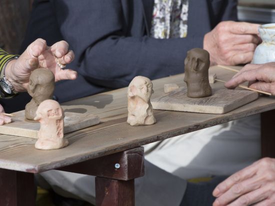 貸切観光タクシー 短時間で尾道を巡る 千光寺＋持光寺ではにぎり仏体験も＜2時間／1-9名／尾道発着＞4名参加で1名4,140円～ by 大平交通