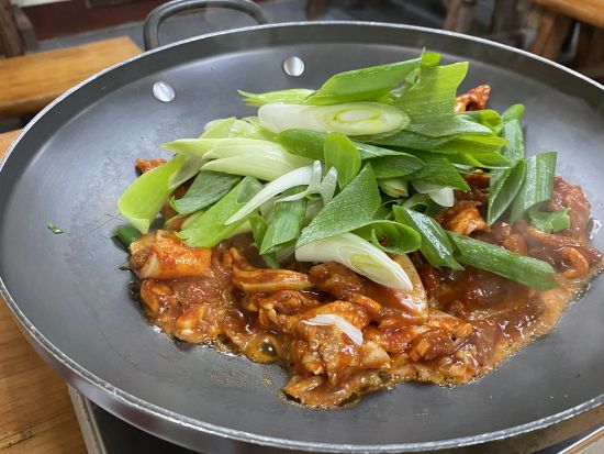 済州島観光ツアー　3大世界遺産を制覇！漢拏山（ハルラサン）＋城山日出峰＋万丈窟　済州島黒豚焼きランチ＜ 1日／日本語ガイド／ホテル送迎付／貸切プラン有＞