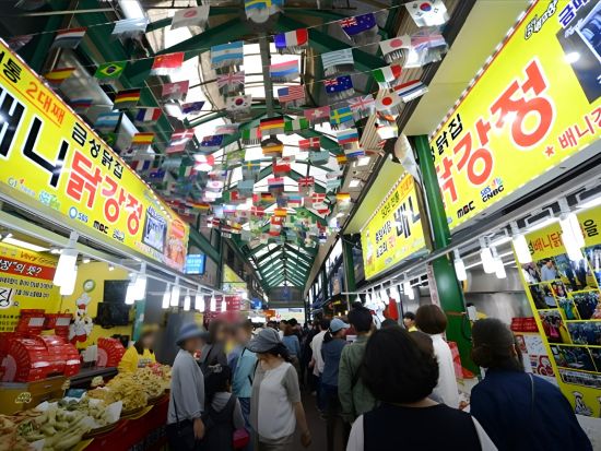 江陵日帰りツアー　アルテミュージアム江陵＆中央市場＆注文津海水浴場＆牛石息子岩公園＆香湖海岸バス停 ＜英語ガイド／ソウル発＞