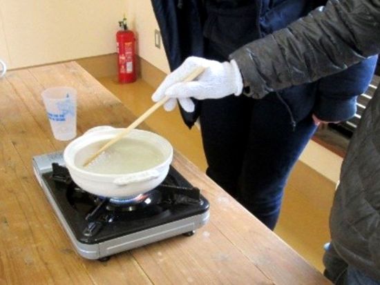 【くまモンFARM（くまモンファーム）認定体験】御立岬 塩むすび館で塩づくり体験＜約1時間／芦北町＞by KASSE JAPAN