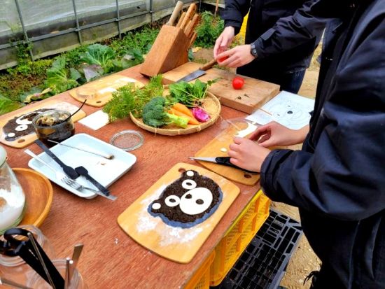 【くまモンFARM（くまモンファーム）認定体験】わらく農園 採れたて季節野菜でピザ作り＜約2時間／津奈木町＞by KASSE JAPAN