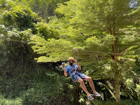 ラフティング(5km/7km)+ジップライン（フライングフォックス）+大自然の中での象乗り(エレファント・トレッキング：30分）＜終日／ホテル送迎／昼食＞