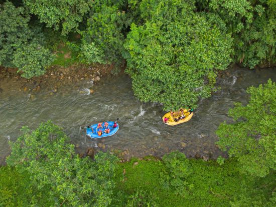 ラフティング(5km/7km)+ジップライン（フライングフォックス）+大自然の中での象乗り(エレファント・トレッキング：30分）＜終日／ホテル送迎／昼食＞