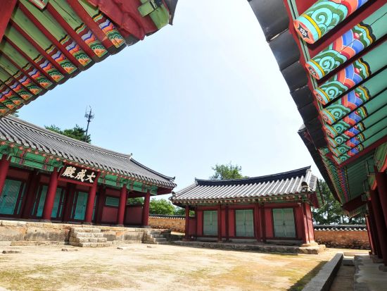 全州(チョンジュ)観光ツアー　全州韓屋村＋全州殿洞聖堂＋南部市場など朝鮮時代の文化体験！全州ビビンパのランチまたは豆もやしクッパ付＜1日／日本語ガイド／昼食付＞