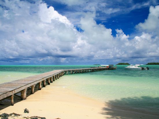 ミルキーウェイ＆ロングビーチ＆カープアイランド　サウスロックアイランド1日ツアー　シュノーケリング体験＜BBQランチ付き／送迎付き＞by IMPAC TOURS