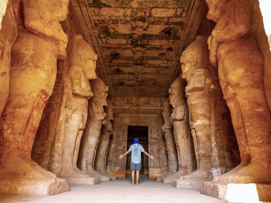 【アスワン発 ナイル川クルーズ3泊4日】5つ星豪華客船利用！アブシンベル観光付きプランあり＜水・金曜出発／ルクソール着＞