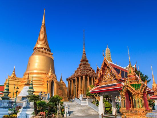 Thailand_Bangkok_Wat Phra Kaew_shutterstock_169670705