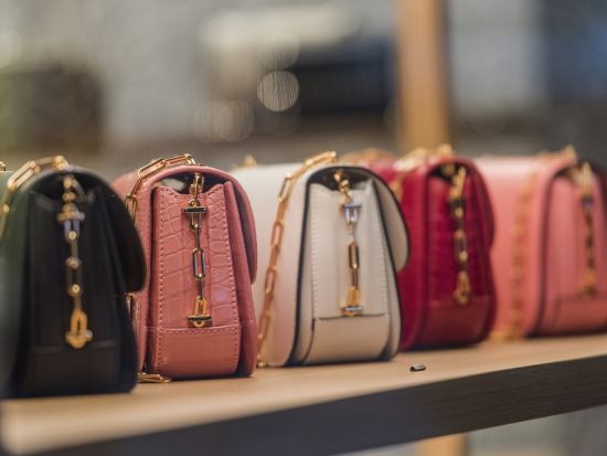 ワイケレ・プレミアム・アウトレット　格安シャトル送迎サービス　送迎場所はワイキキホテル8箇所から選べて便利！＜VIP割引クーポン付き＞