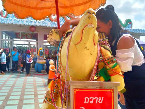 Thai_Bangkok_ピンクガネーシャ2