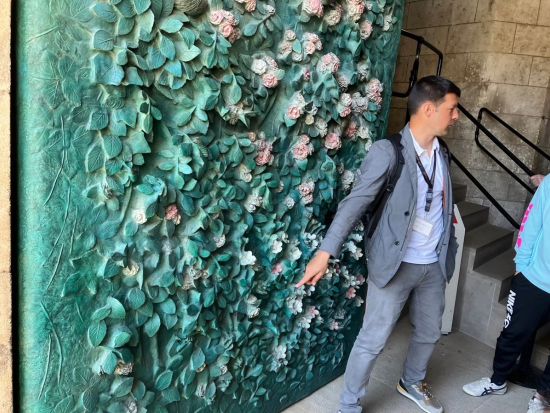 サグラダ・ファミリア徹底解説ツアー 日本語ガイドがご案内！地下博物館も見学　鐘楼入場確約プラン有り＜約2～3時間＞