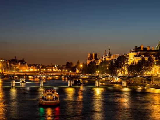Paris_Pont des arts at nightfall_pixta_61023636_M