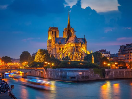 【送迎付】セーヌ川ディナークルーズ　アラン・デュカス監修の豪華コースディナー　食前酒＆ワイン付プラン有＜専用車ホテル送迎＞by[みゅう]