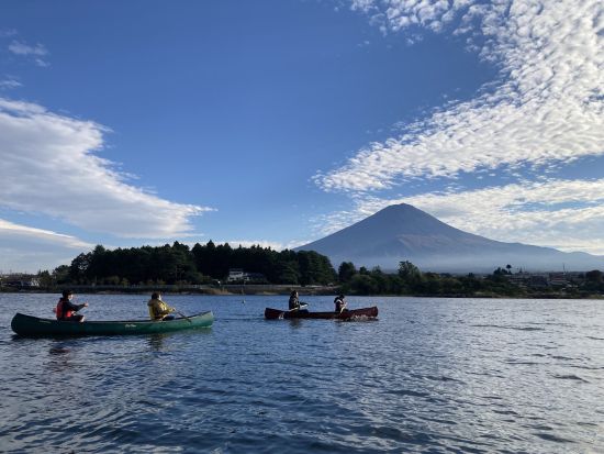 カナディアンカヌー体験 雄大な富士山をバックに湖上散歩を満喫！ 写真データのサービス付＜午前・午後／3歳～／2名～／山梨・河口湖＞