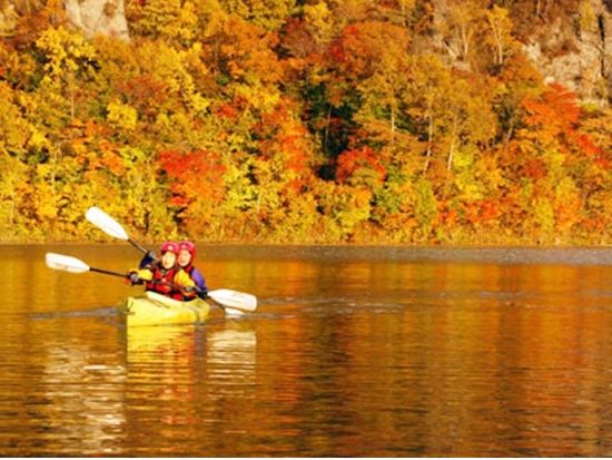 屈足湖（くったりこ）のんびりカヌー 癒しの湖上散策 アイヌの口琴ムックリにも挑戦＜4～11月／3歳以上／新得＞ byTACとかちアドベンチャークラブ
