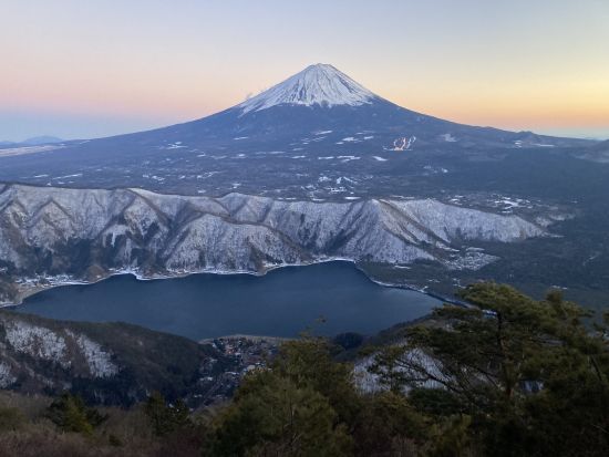 登山・トレッキングツアー 富士山の絶景と噴火の歴史を知る！写真データのサービス付＜13歳～／2名～／山梨県＞