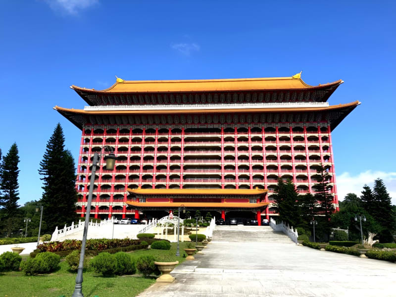 Taiwan_Grand Hotel2_restored