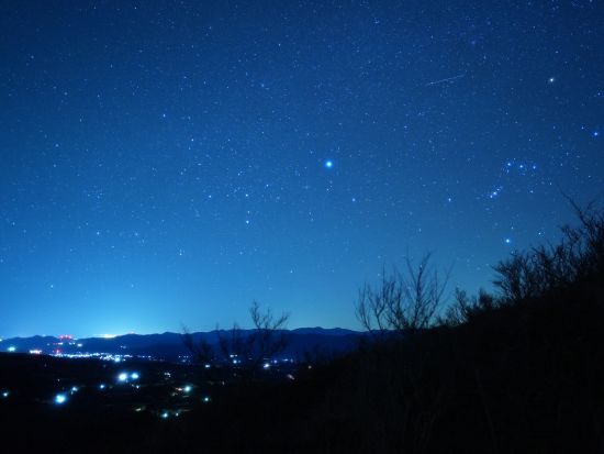 星空観察トレッキングツアー 富士山麓で星空観察をしながら自然体験を 写真データのサービス付＜夜／3歳～／2名～／山梨県＞