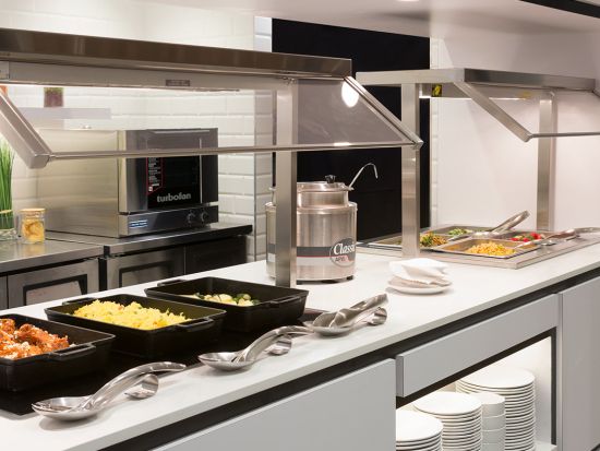 トロント・ピアソン国際空港（YYZ）ラウンジチケット☆プラザ・プレミアムラウンジ（Plaza Premium Lounge）*ターミナル3