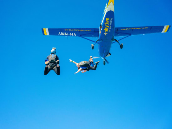 バイロンベイ　スカイダイビング　上空4,572メートル（15,000フィート）からジャンプ！＜ゴールドコースト・ブリスベン送迎あり＞