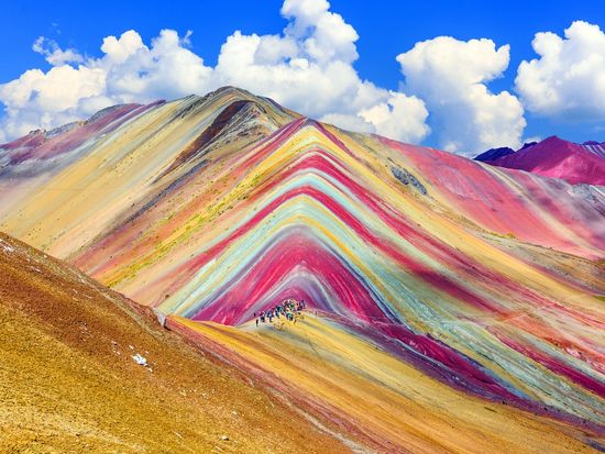 Peru_RainbowMountain_shutterstock_661803538