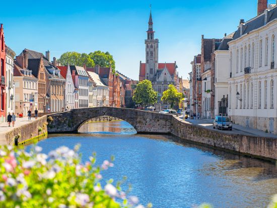 人気のブルージュへ！ベルギー日帰り観光ツアー＜英語／アムステルダム発＞