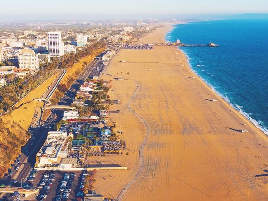 USA_Los Anges_Santa Monia_Beach_shutterstock_525832861