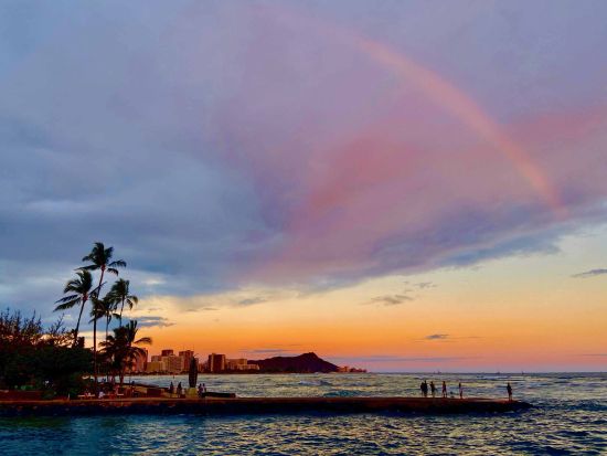 サンセットセーリング　マカニ号　嬉しいドリンク追加オプションあり！＜ワイキキ送迎可／ケワロ湾発＞