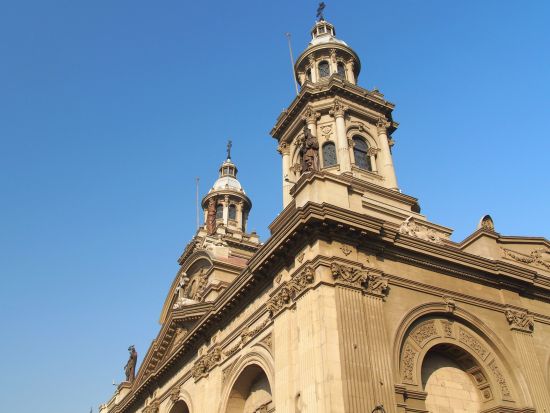 トランジットにオススメ！サンティアゴ市内観光半日ツアー＜貸切／英語ガイド／サンティアゴ空港発＞