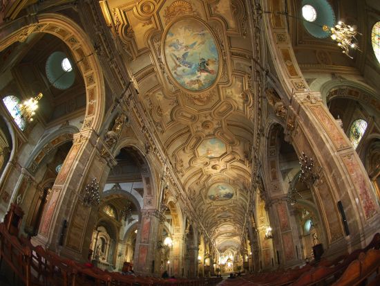 トランジットにオススメ！サンティアゴ市内観光半日ツアー＜貸切／英語ガイド／サンティアゴ空港発＞