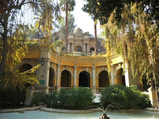 トランジットにオススメ！サンティアゴ市内観光半日ツアー＜貸切／英語ガイド／サンティアゴ空港発＞