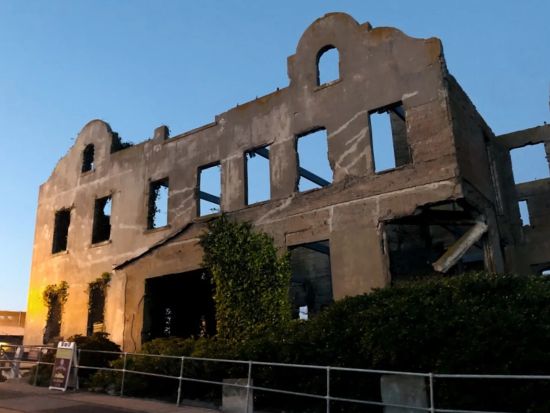 夜のアルカトラズ島上陸＆フィッシャーマンズ・ワーフ　半日観光ツアー ＜日本語オーディオガイド／英語ガイド＞