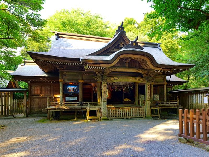 ガイド付き高千穂ウォーキングツアー 天岩戸神社と八大龍王水神社