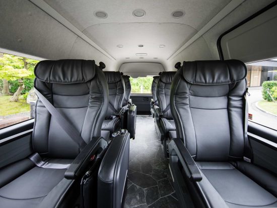 金沢発着日帰りワゴンツアー 世界遺産『白川郷』を満喫する旅 ラグジュアリーワゴンツアー＜1日＞