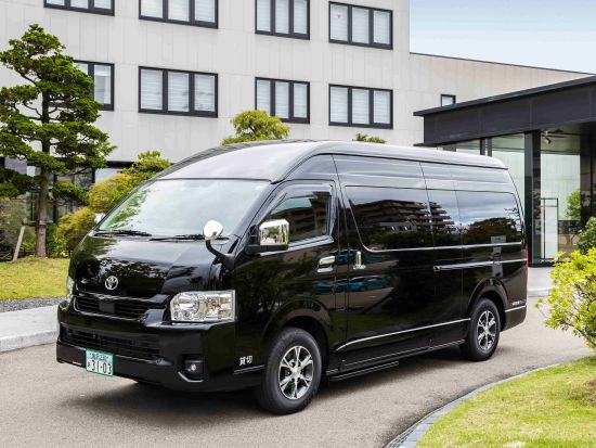 金沢発着日帰りワゴンツアー 世界遺産『白川郷』を満喫する旅 ラグジュアリーワゴンツアー＜1日＞