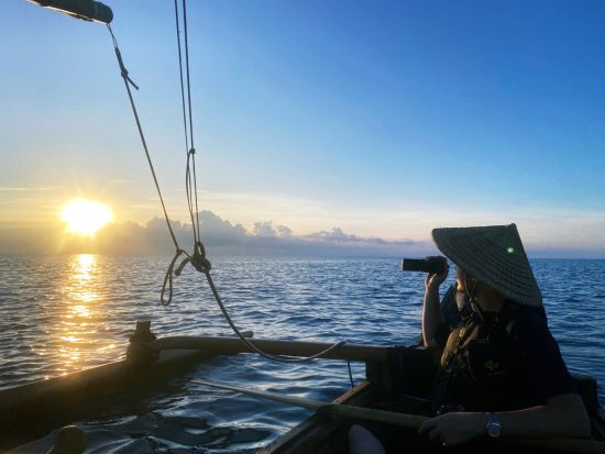 サバニクルージング体験 1組限定貸切！沖縄の"伝統的な船"で綺麗な海と自然を冒険！シュノーケリングやサンセットを楽しめるプランあり！＜半日／石垣島＞