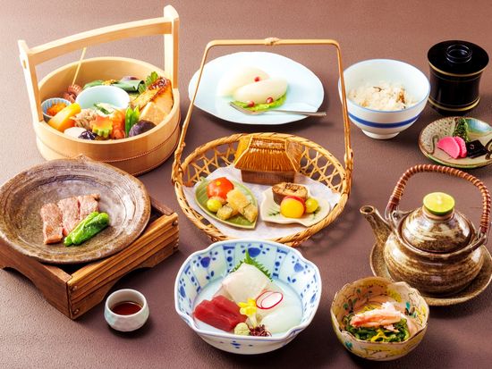 23.NT 京料理 六盛にて「てをけ弁当」