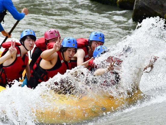 十勝川ラフティング体験  迫力満点の激流区間を下るアドベンチャー＜4～11月／小学生以上＞byTACとかちアドベンチャークラブ
